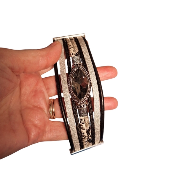 Laura Janelle LAYERED FOCAL BRACELET Animal Print Adjustable Signed BOHO - Picture 1 of 6